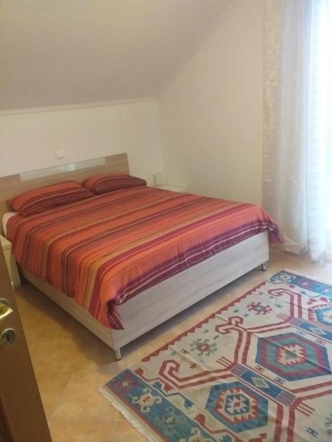 Bed and Breakfast Casa Maria Негрешть-Оаш Екстер'єр фото